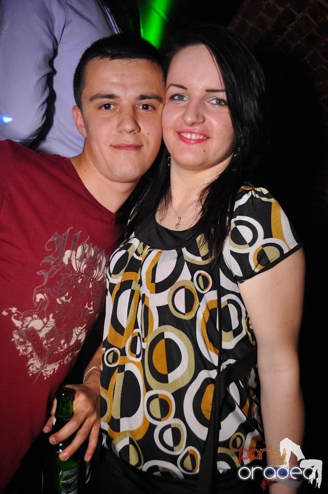 Distracţia este garantată în Club Escape,