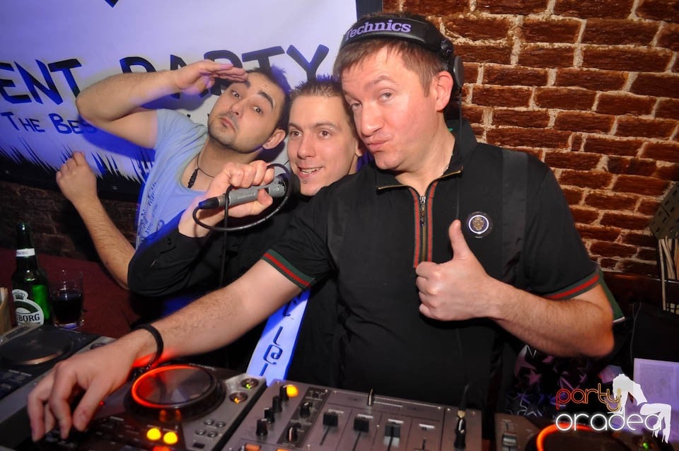 Distracţia este garantată în Club Escape,