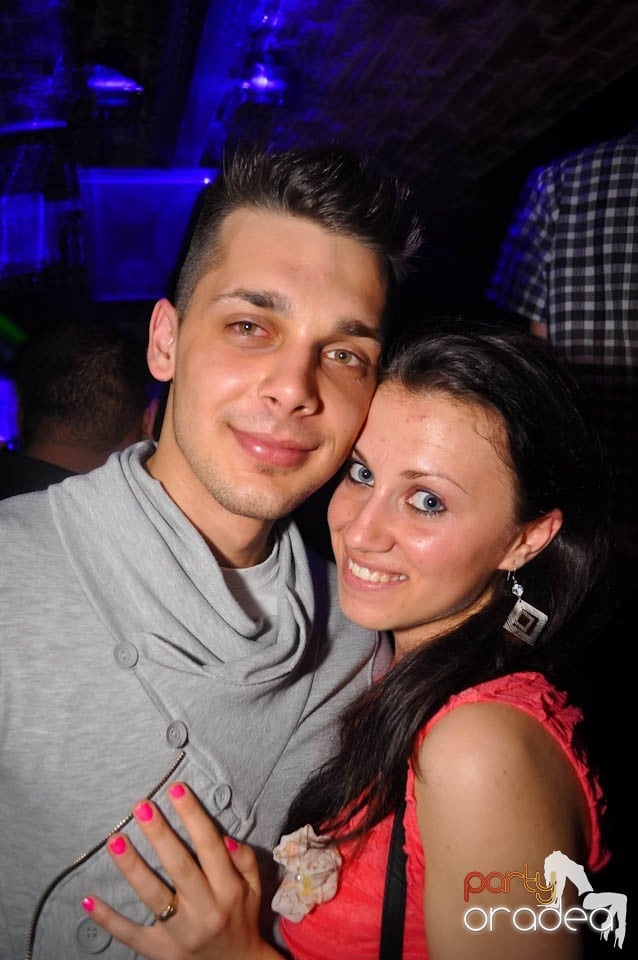 Distracţia este garantată în Club Escape,