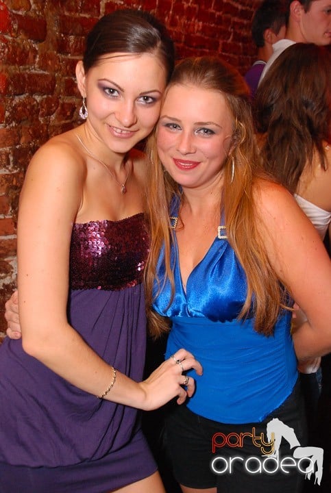 Distracţia este garantată în Escape, 