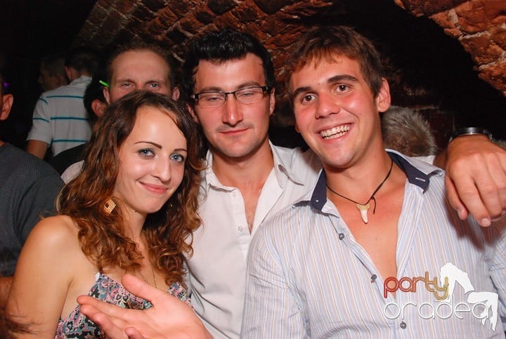 Distracţia este garantată în Escape, 