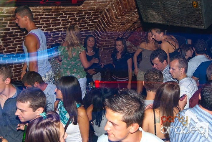 Distracţia este garantată în Escape, 