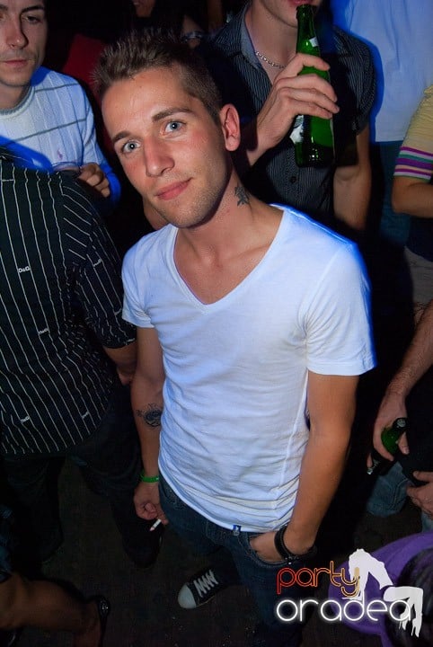 Distracţia este garantată în Escape, 