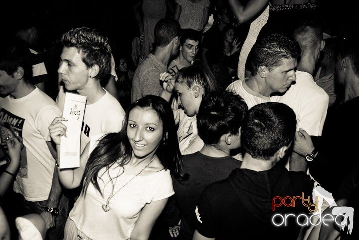 Distracţia este garantată în Escape, 