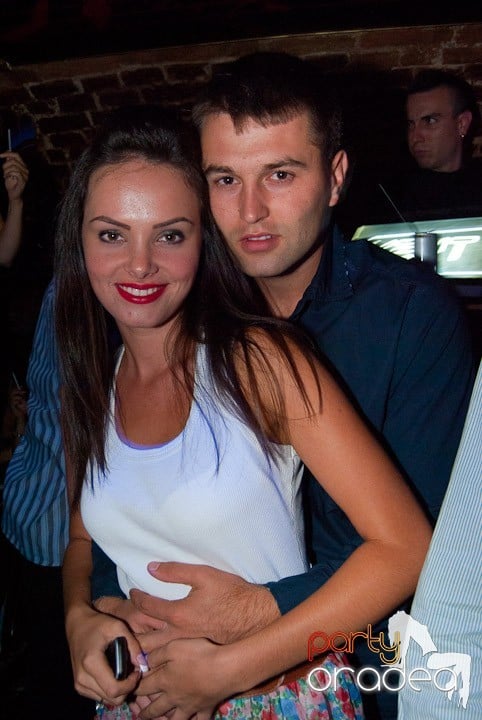 Distracţia este garantată în Escape, 