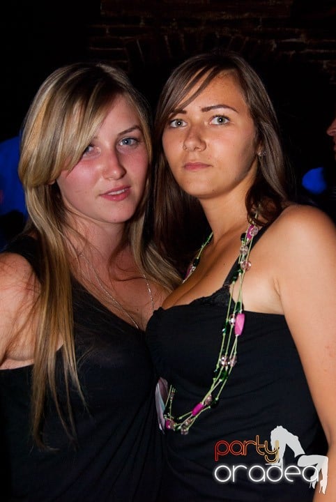 Distracţia este garantată în Escape, 