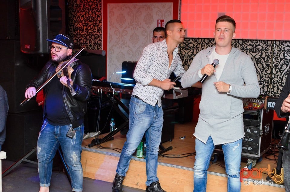 Distracţie alături de Blaga,
