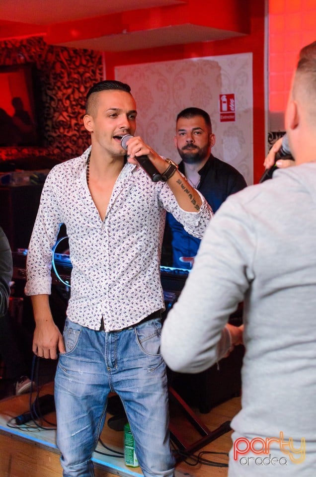 Distracţie alături de Blaga,