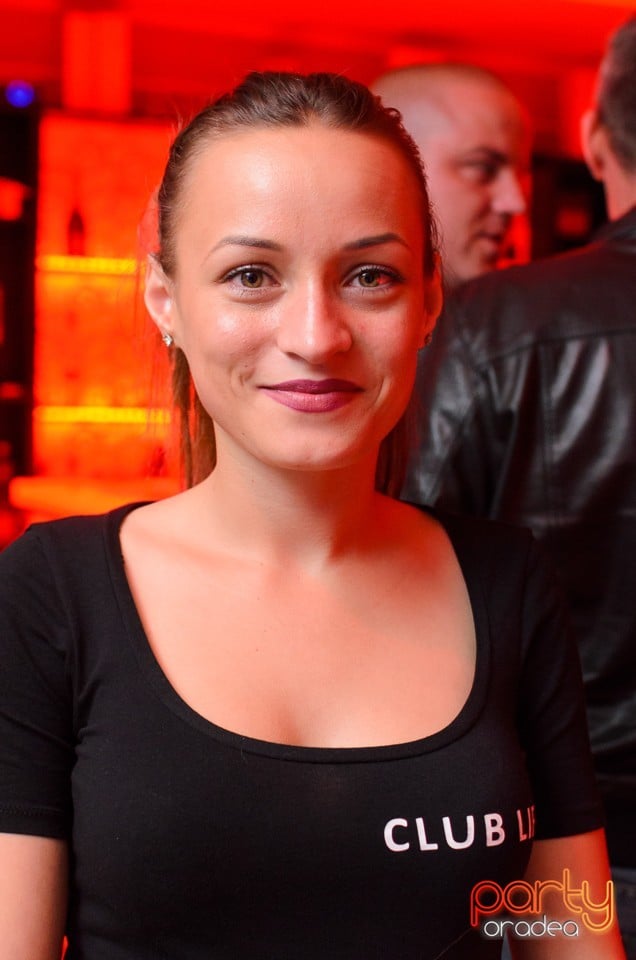 Distracţie alături de Blaga,