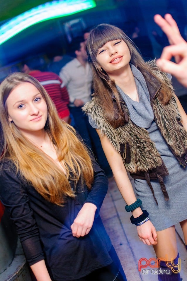 Distracţie alături de Dj Faith,