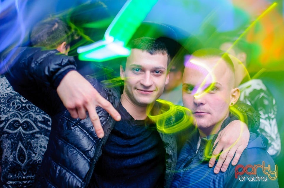 Distracţie alături de Dj Faith,