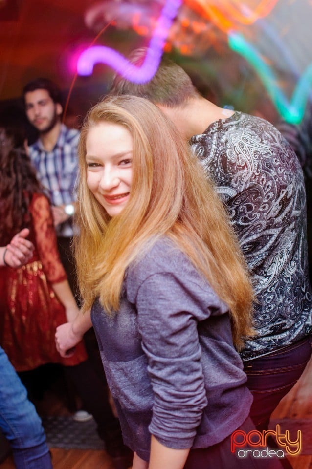 Distracţie alături de Dj Faith,