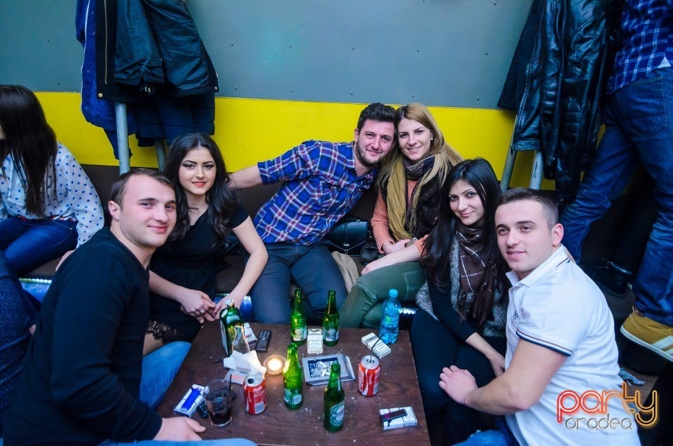 Distracţie alături de Sooker,