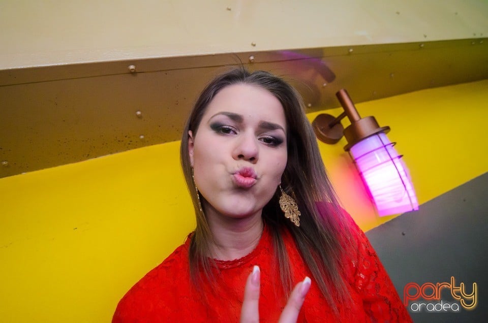 Distracţie alături de Sooker,