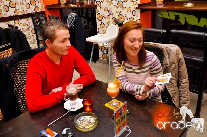 Distracţie cu Adi Magic în Lactobar,
