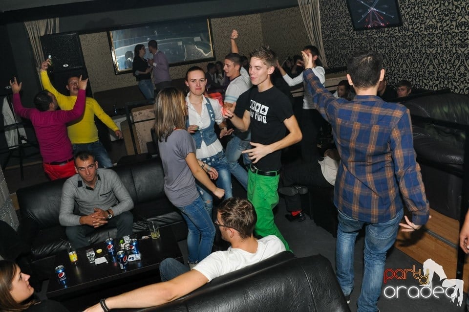Distracţie cu Blaga în Club Life, 