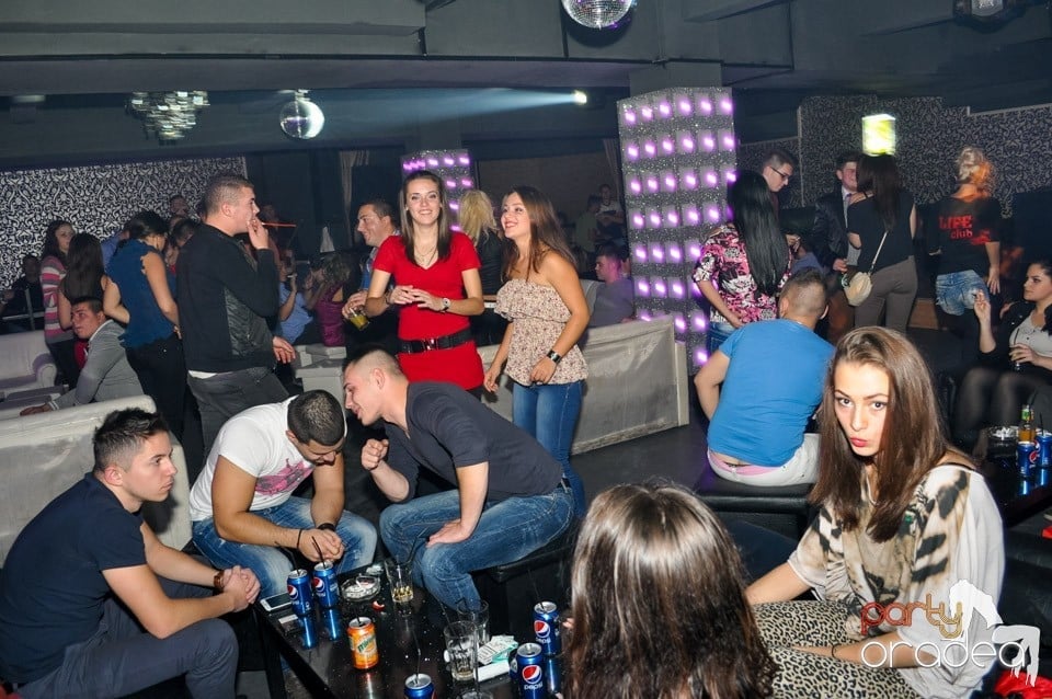 Distracţie cu Blaga în Club Life, 