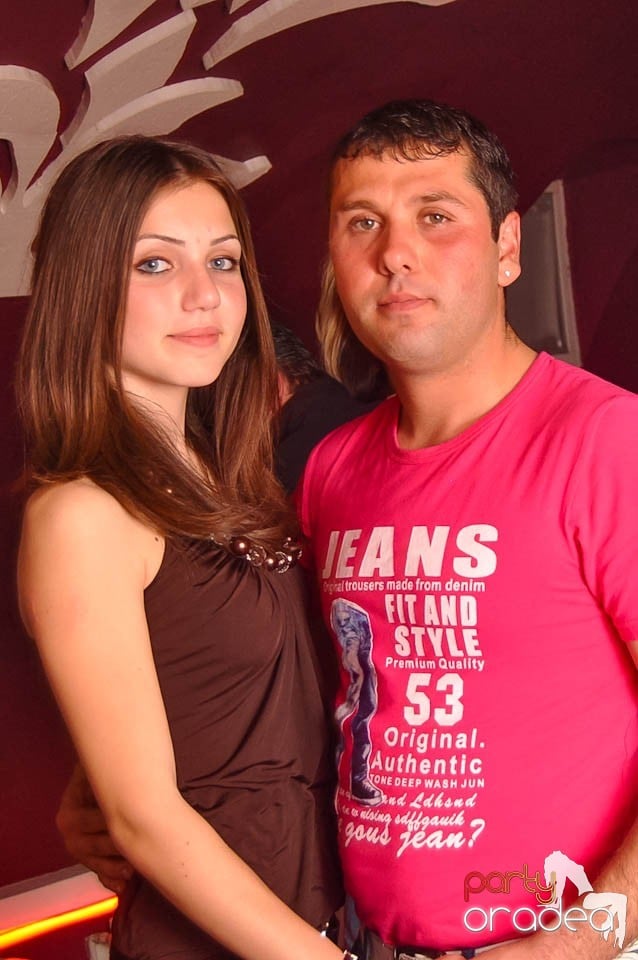 Distracţie cu Dessert Band în Atti's,