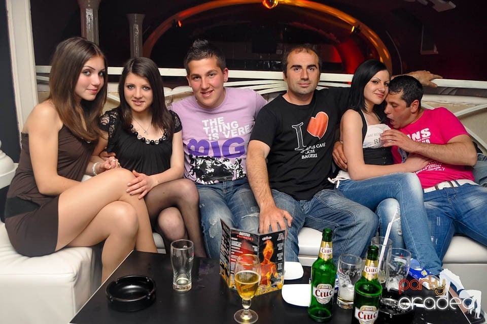 Distracţie cu Dessert Band în Atti's,