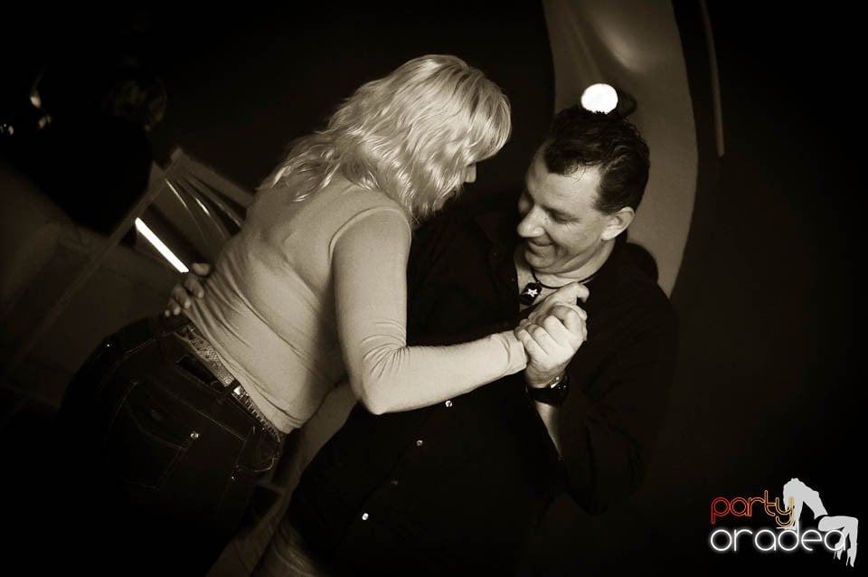 Distracţie cu Dessert Band în Atti's,