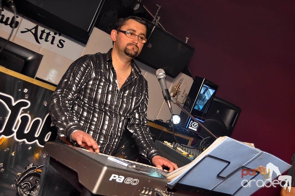 Distracţie cu Dessert Band în Atti's,