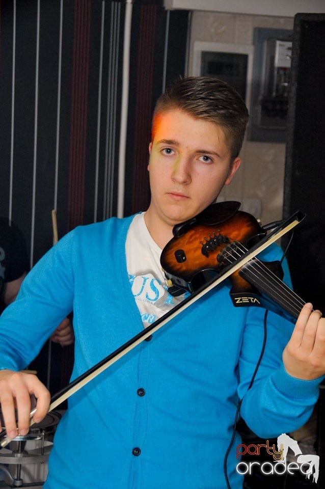 Distracţie cu muzică LIVE în Dizalya,
