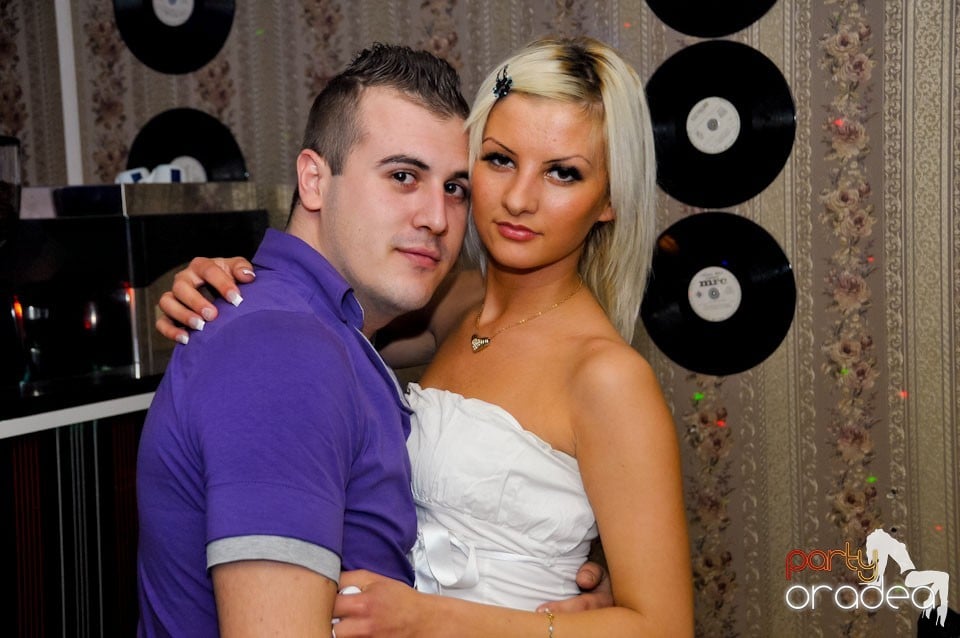 Distracţie cu muzică LIVE în Dizalya,