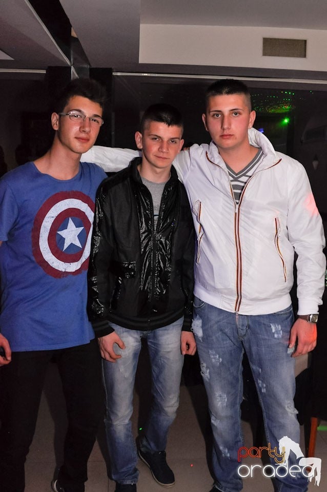 Distracţie cu muzică LIVE în Dizalya, 