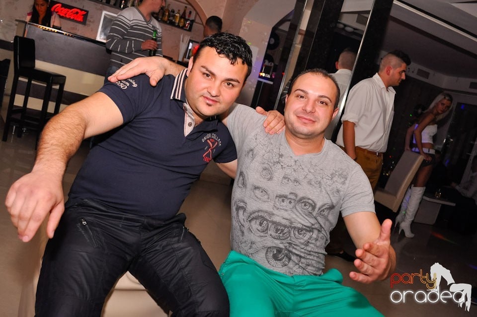 Distracţie cu muzică LIVE în Dizalya, 