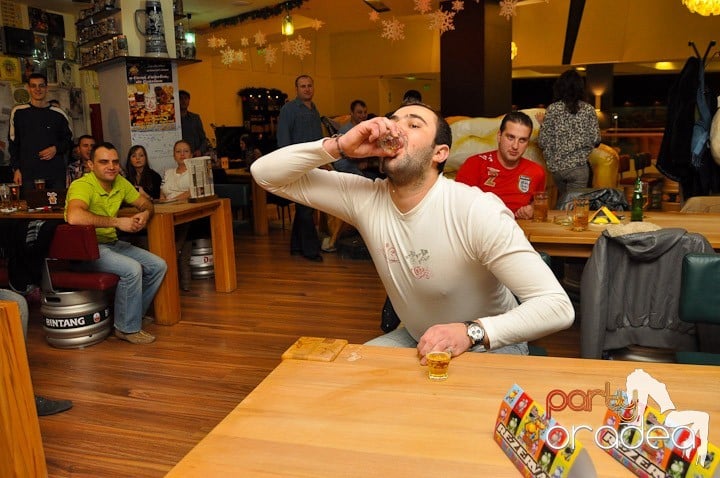 Distracţie cu Victor Mihalcea în Fabrica de bere,