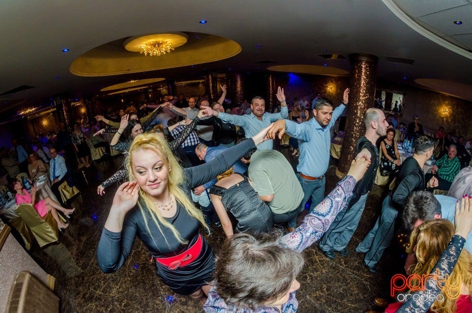 Distracţie de Ziua Femeii la Hotel Internaţional, Hotel Internaţional