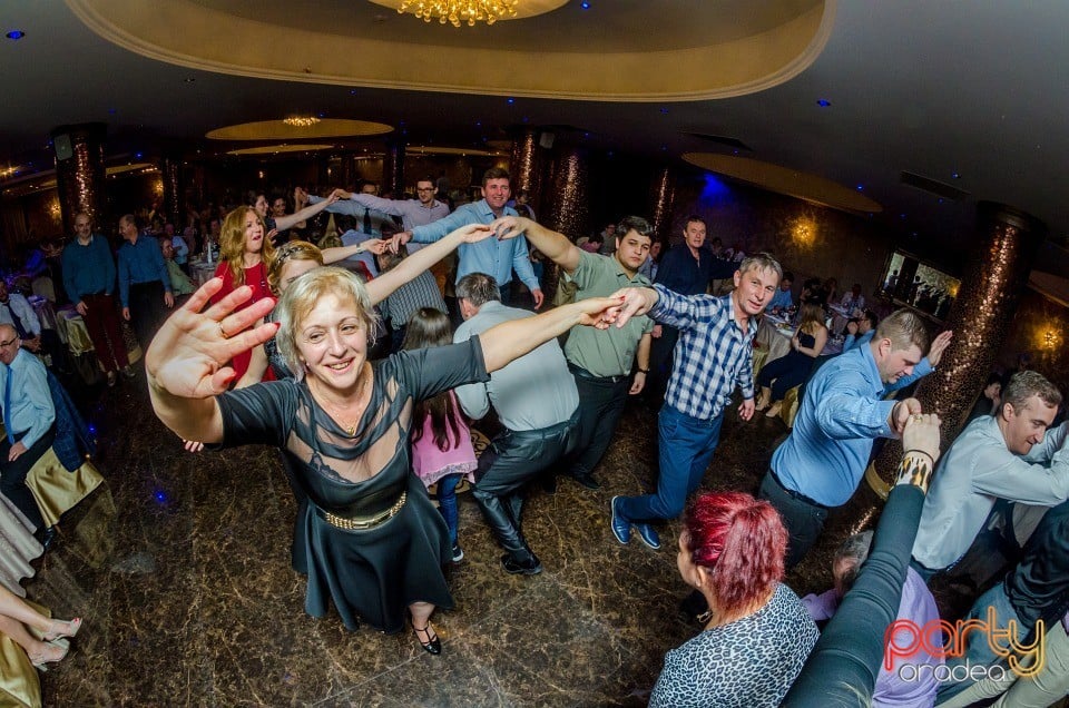 Distracţie de Ziua Femeii la Hotel Internaţional, Hotel Internaţional