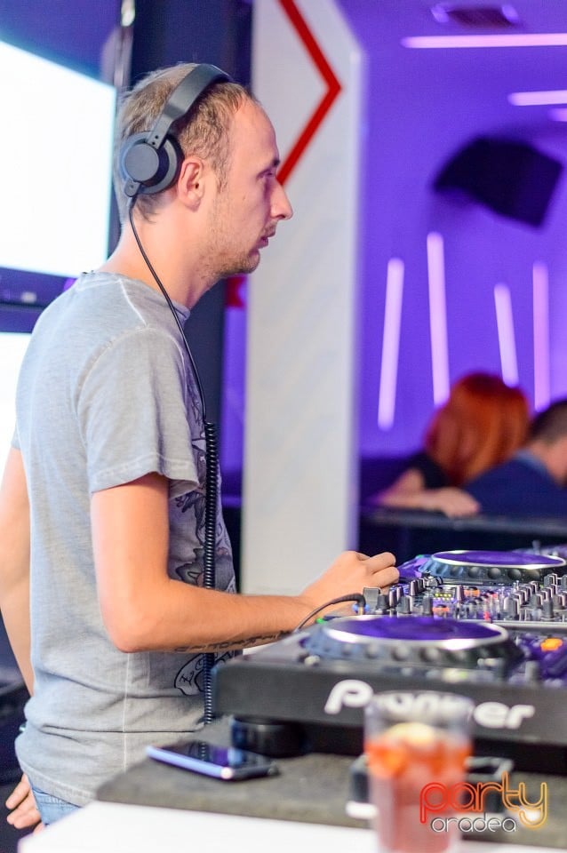 Distracţie în Avenue, 