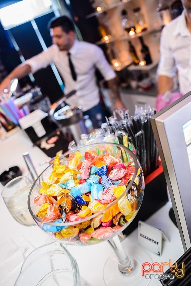 Distracţie în Blanc Coffee, 