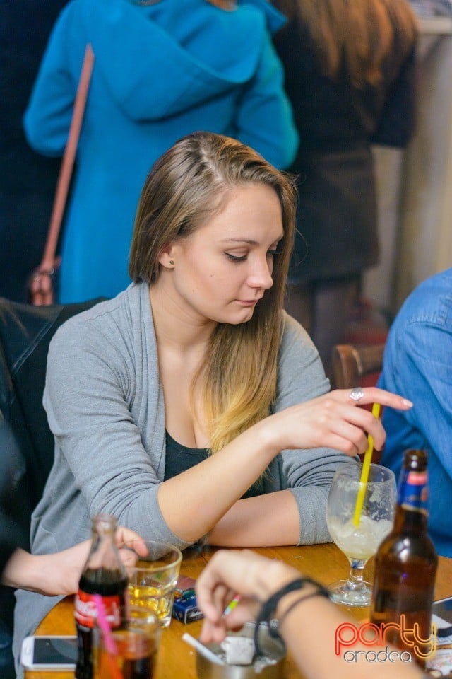 Distracţie în Bodega, Bodega