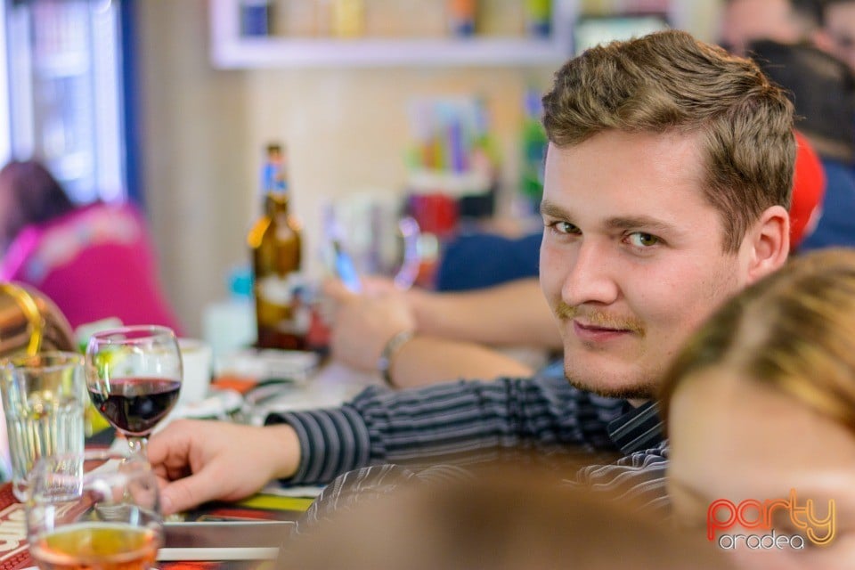 Distracţie în Bodega, Bodega