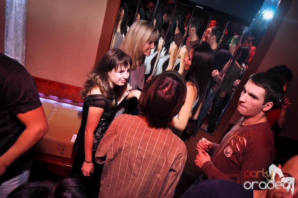 Distracţie în Chanson, 