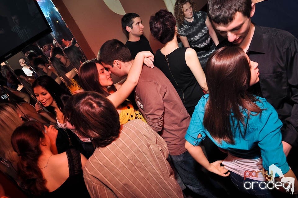 Distracţie în Chanson, 