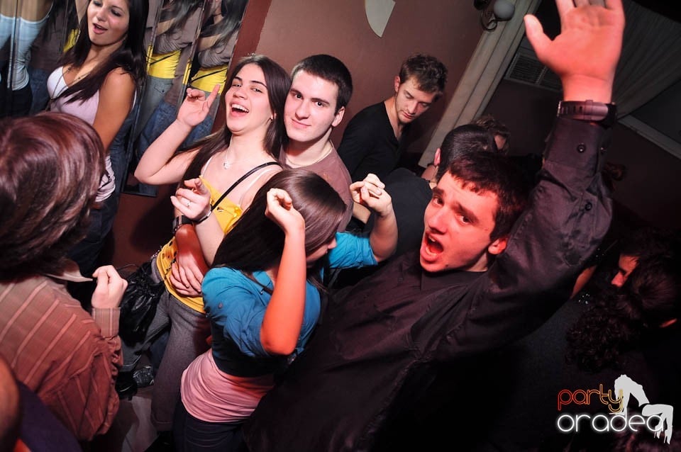 Distracţie în Chanson, 