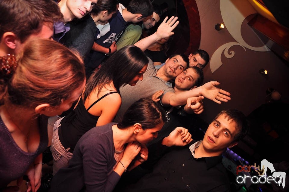 Distracţie în Chanson, 