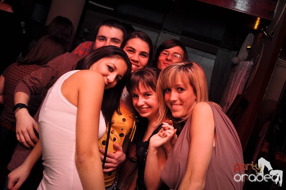 Distracţie în Chanson, 