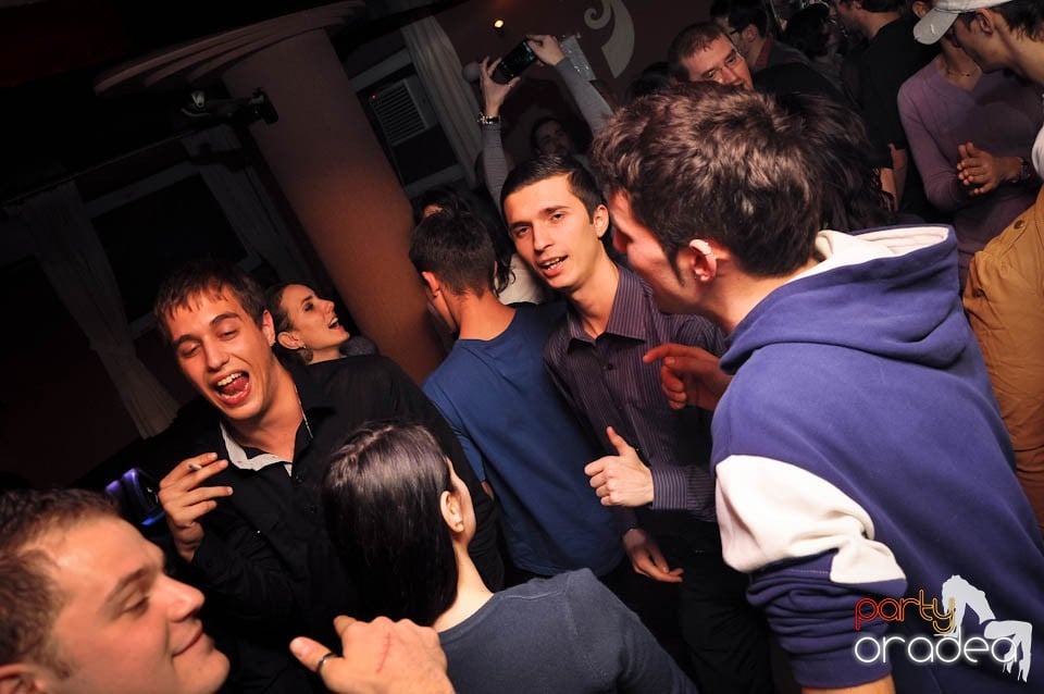 Distracţie în Chanson, 