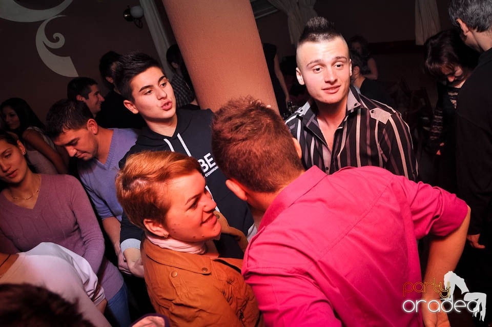 Distracţie în Chanson, 