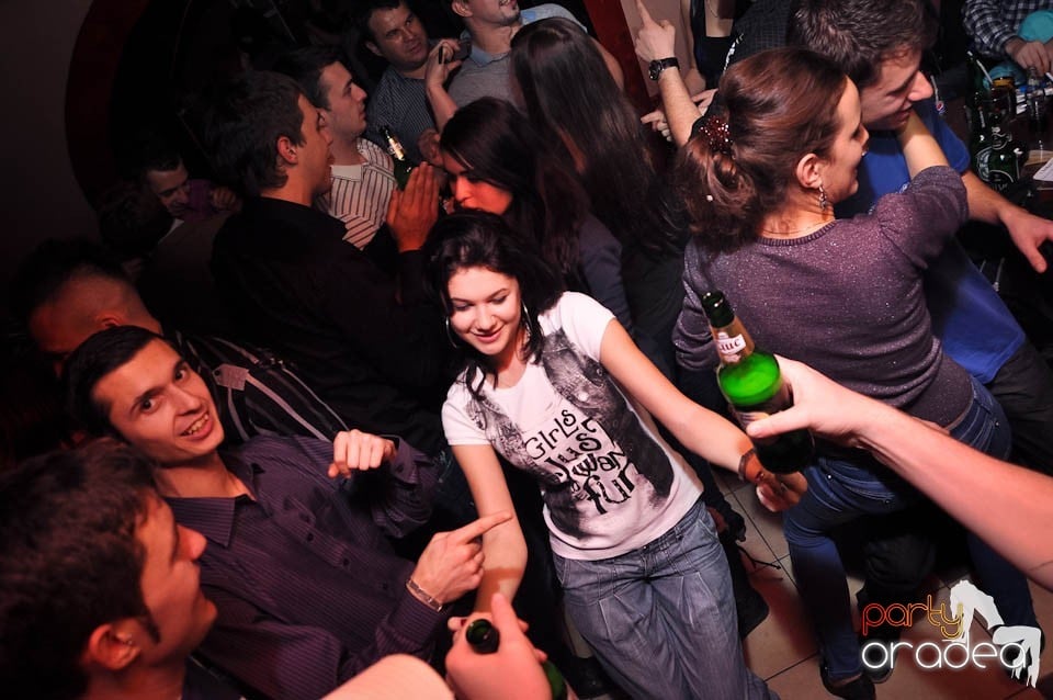 Distracţie în Chanson, 