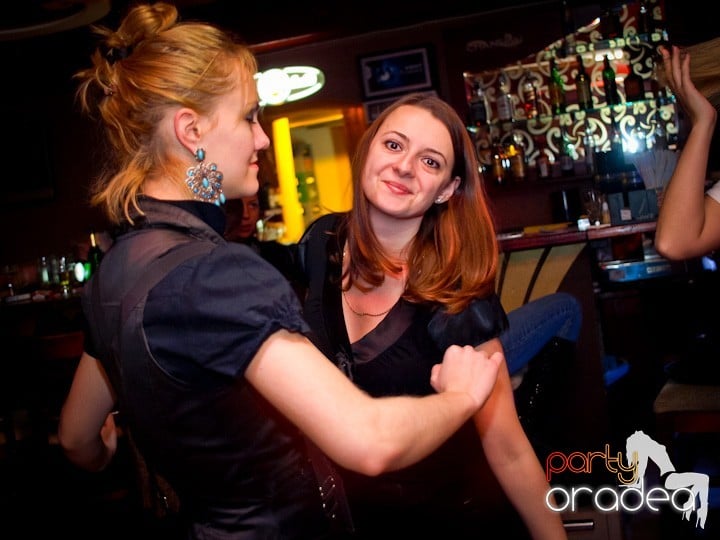 Distracţie în Chanson, 