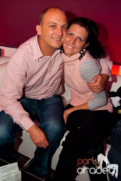 Distracţie în Club Atti's, 