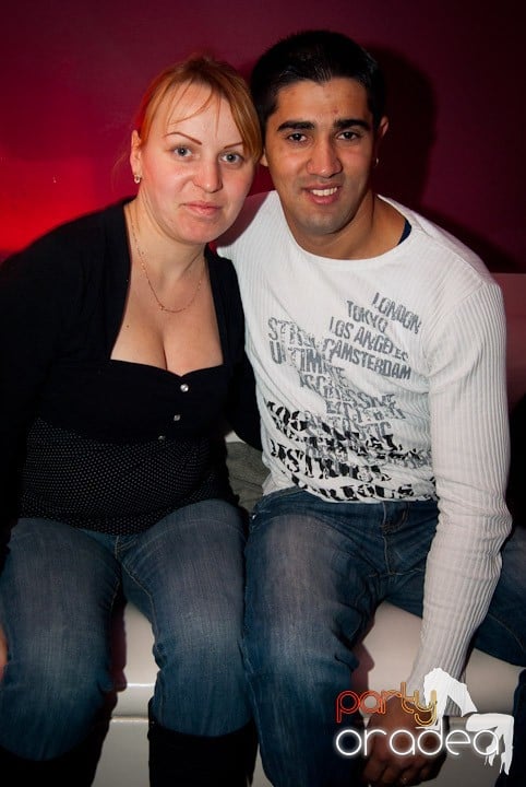 Distracţie în Club Atti's, 