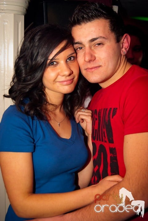 Distracţie în Club Atti's, 