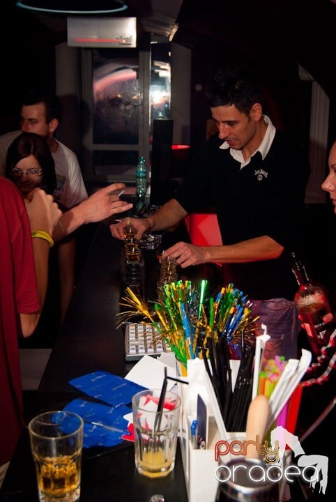 Distracţie în Club Atti's, 