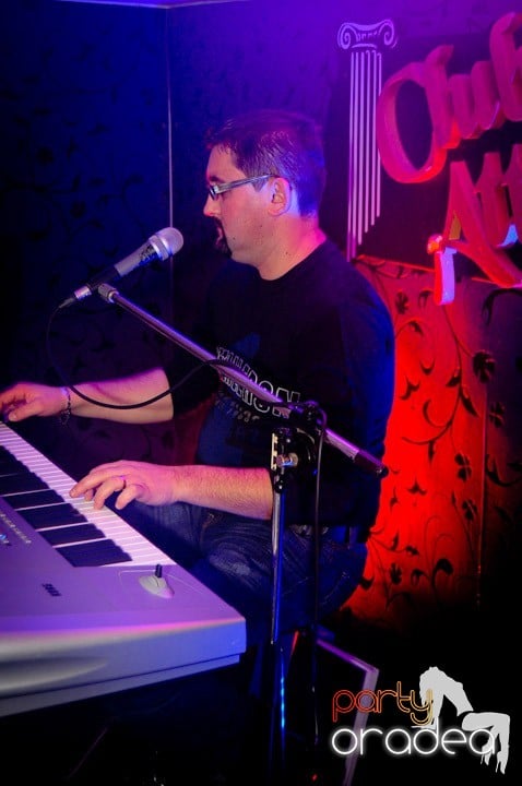 Distracţie în Club Atti's, 